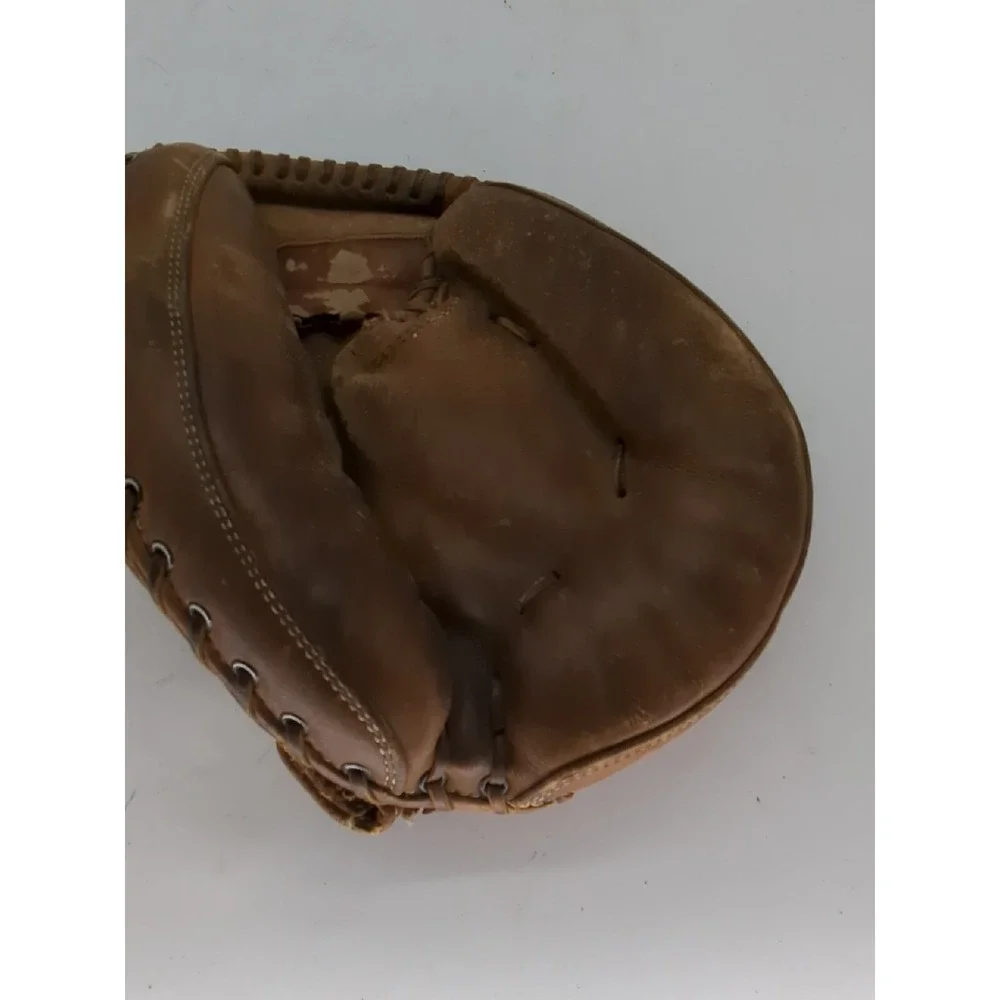 Wilson A2402 Professional Model Catchers Mitt Righty Nylon Stitched USA C3